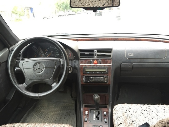 Mercedes C 250 1997, 250,000 km - 2.5 l - Bakı