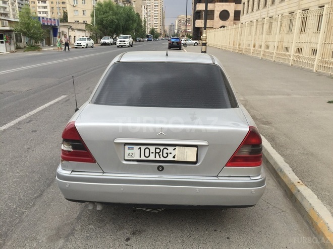 Mercedes C 250 1997, 250,000 km - 2.5 l - Bakı