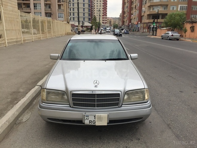 Mercedes C 250 1997, 250,000 km - 2.5 l - Bakı
