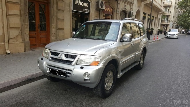 Mitsubishi Pajero 2003, 214,000 km - 3.0 l - Bakı
