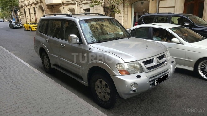 Mitsubishi Pajero 2003, 214,000 km - 3.0 l - Bakı