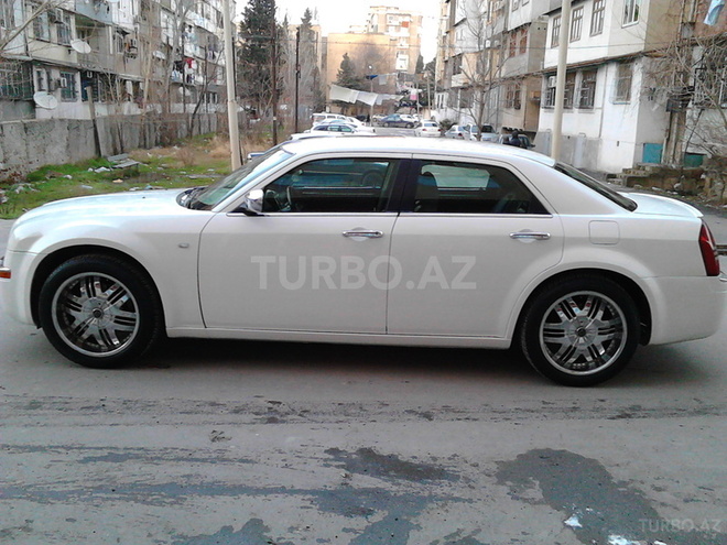 Chrysler 300C 2005, 132,360 km - 3.5 л - Bakı