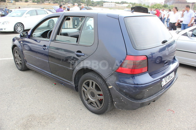 Volkswagen Golf 1998, 338,000 km - 2.4 l - Bakı