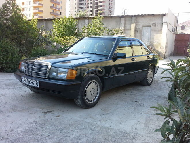 Mercedes 190 1993, 195,000 km - 2.3 l - Bakı