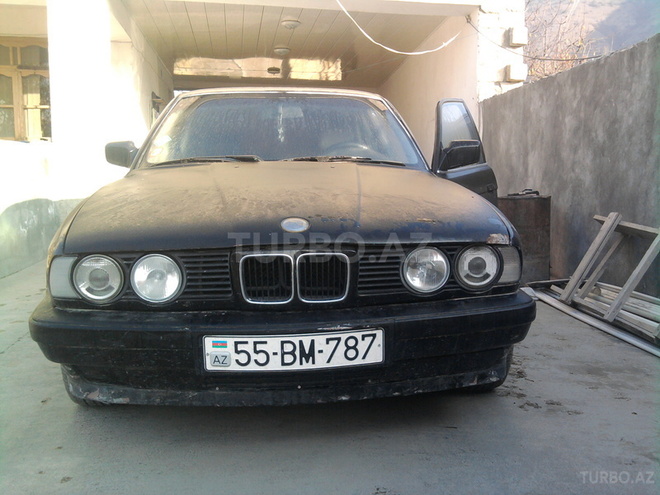 BMW 535 1993, 267,000 km - 3.5 l - Bakı
