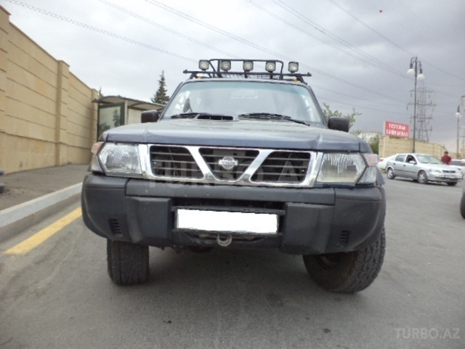 Nissan Patrol 2002, 330,000 km - 3.0 l - Bakı