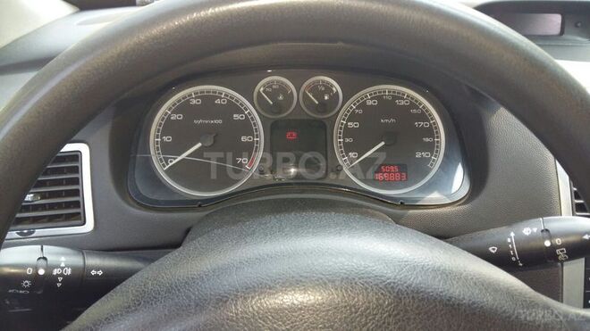 Peugeot 307 2006, 136,000 km - 2.0 l - Bakı