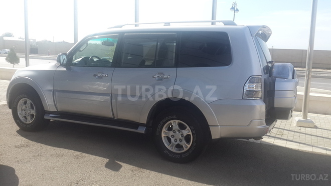 Mitsubishi Pajero 2007, 175,000 km - 3.0 l - Bakı