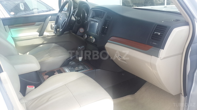 Mitsubishi Pajero 2007, 175,000 km - 3.0 l - Bakı