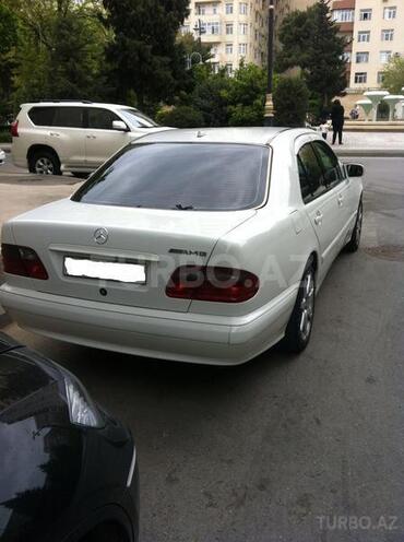 Mercedes E 220 2001, 280,000 km - 2.2 l - Bakı