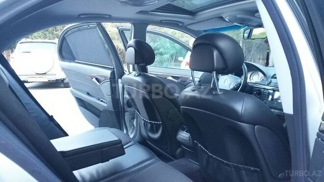 Mercedes E 240 2002, 260,000 km - 2.4 л - Bakı
