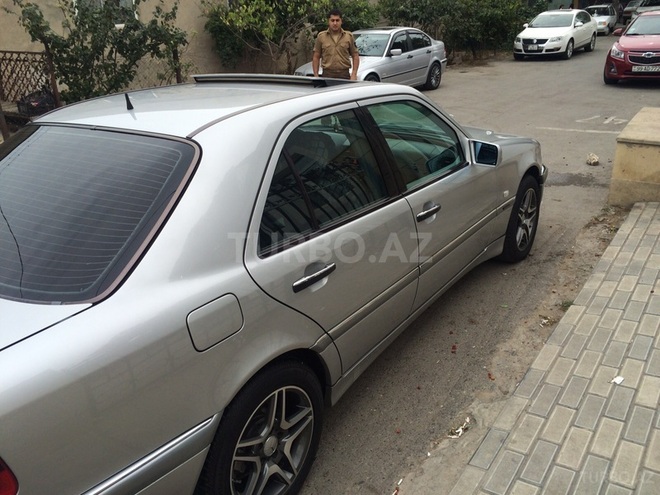 Mercedes C 230 1998, 220,000 km - 2.3 l - Bakı