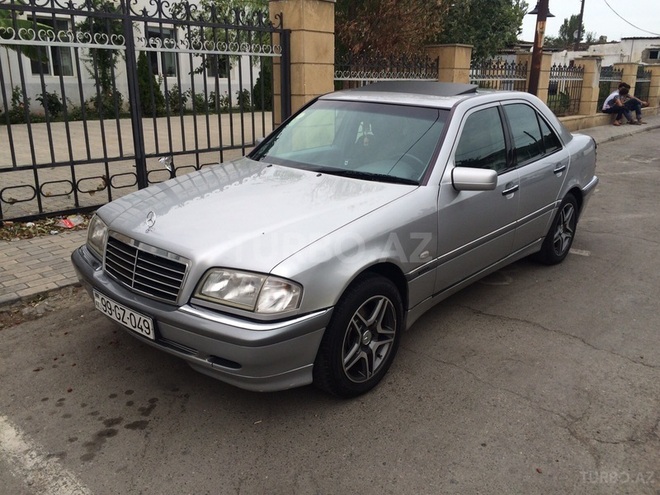 Mercedes C 230 1998, 220,000 km - 2.3 l - Bakı