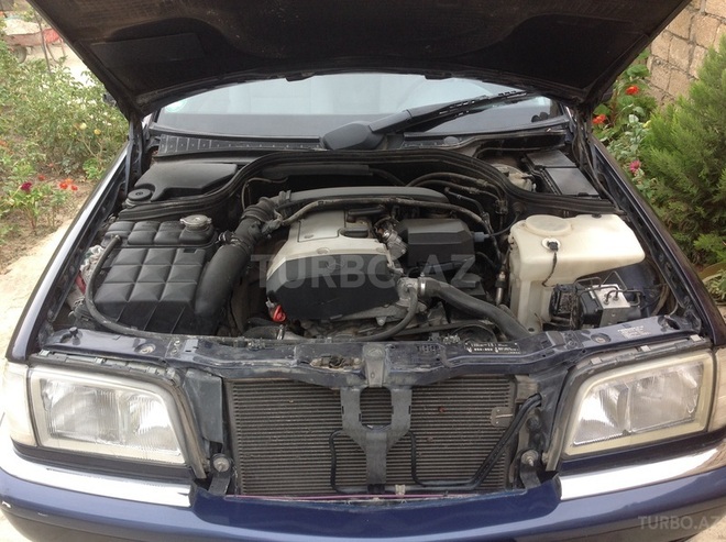 Mercedes C 180 1997, 265,000 km - 1.8 l - Bakı