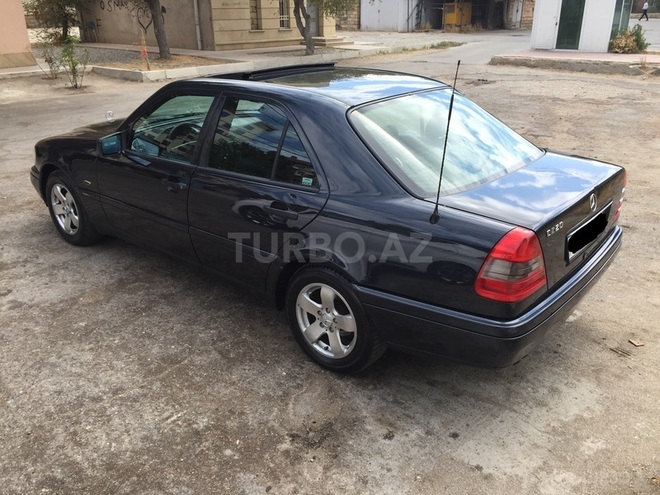 Mercedes C 220 1995, 198,456 km - 2.2 l - Bakı