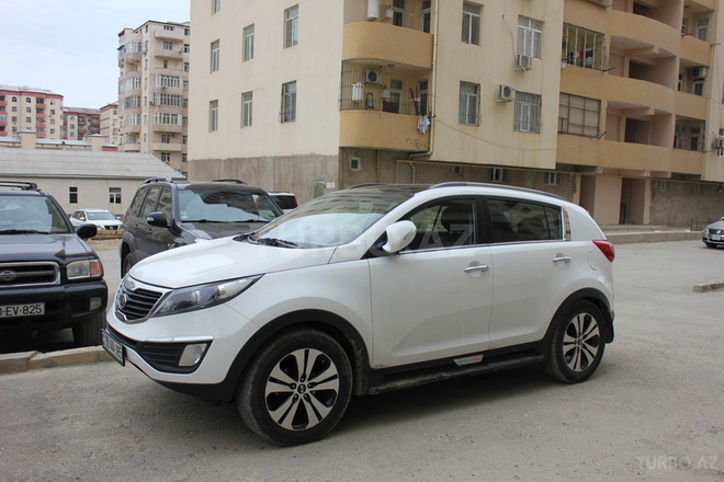 Kia Sportage 2011, 110,000 km - 2.0 l - Bakı