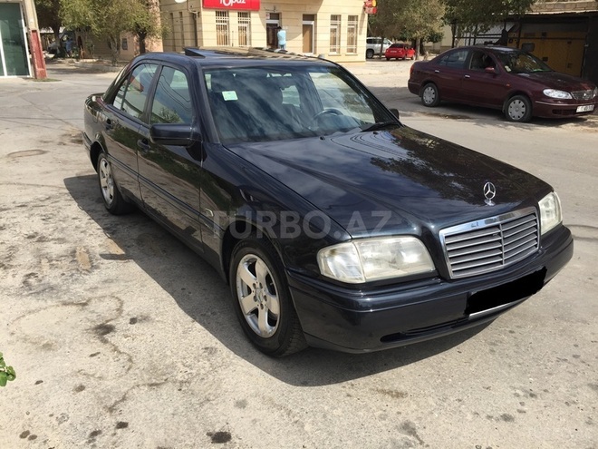 Mercedes C 220 1995, 198,456 km - 2.2 l - Bakı