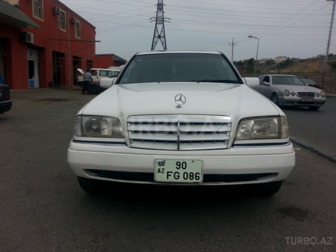 Mercedes C 230 1997, 250,000 km - 2.3 l - Bakı