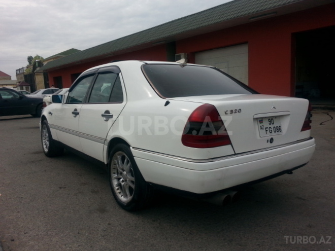 Mercedes C 230 1997, 250,000 km - 2.3 l - Bakı