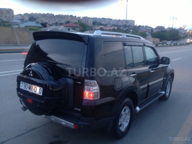 Mitsubishi Pajero 2007, 111,000 km - 3.0 л - Bakı
