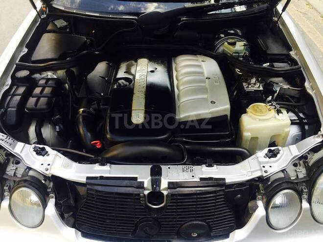 Mercedes E 320 2000, 218,000 km - 3.2 l - Bakı
