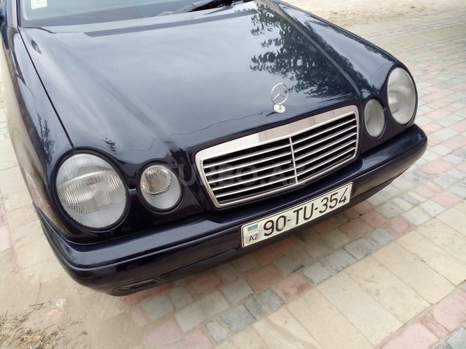 Mercedes E 240 1998, 351,000 km - 2.4 l - Bakı