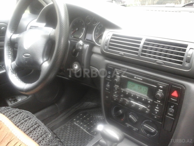 Volkswagen Passat 2004, 175,000 km - 1.8 л - Bakı