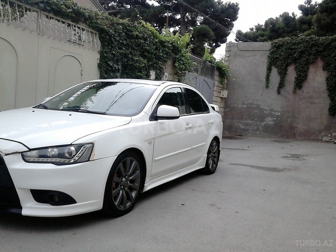 Mitsubishi Lancer 2010, 90,000 km - 2.0 l - Bakı