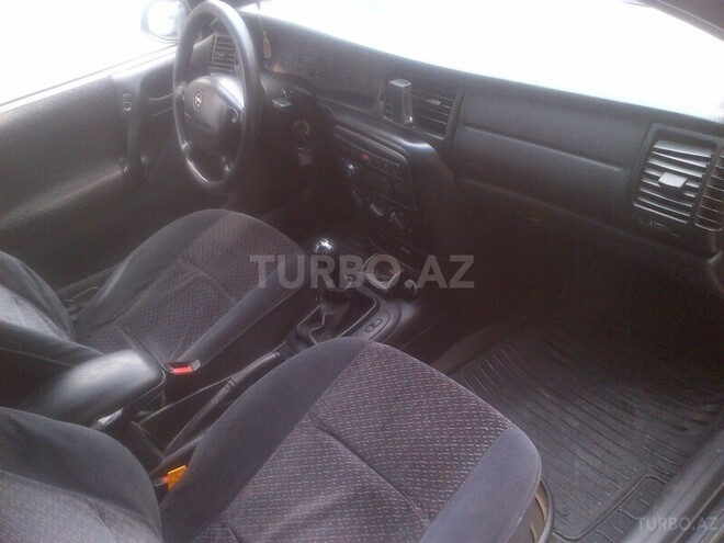 Opel Vectra 1996, 160,000 km - 1.8 l - Bakı