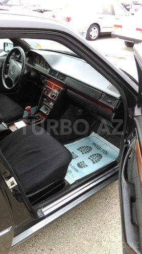 Mercedes E 200 1994, 416,000 km - 2.0 l - Bakı