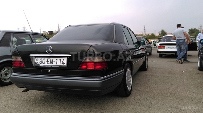 Mercedes E 200 1994, 416,000 km - 2.0 l - Bakı