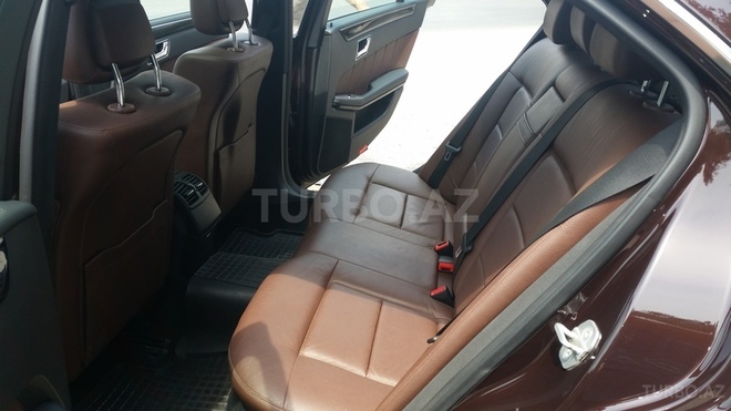 Mercedes E 200 2010, 110,000 km - 1.8 л - Bakı