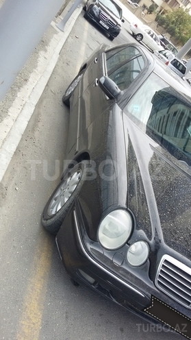 Mercedes E 240 2000, 120,000 km - 2.6 l - Bakı