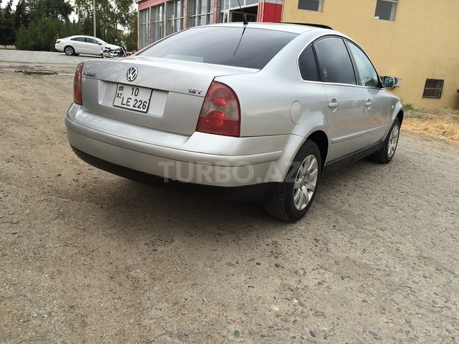 Volkswagen Passat 2003, 127,000 km - 1.8 l - Bakı