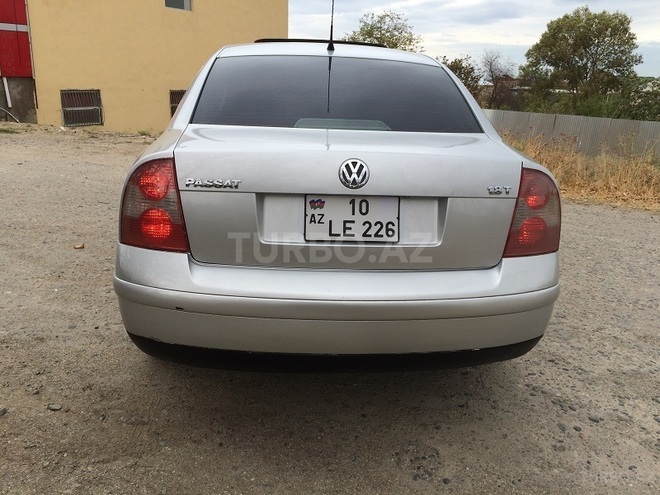 Volkswagen Passat 2003, 127,000 km - 1.8 l - Bakı