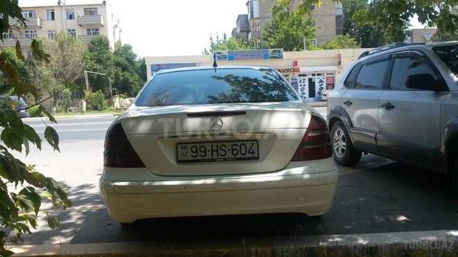 Mercedes E 220 2005, 158,000 km - 2.2 l - Bakı