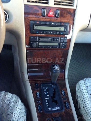 Mercedes E 320 1998, 240,000 km - 3.2 л - Bakı