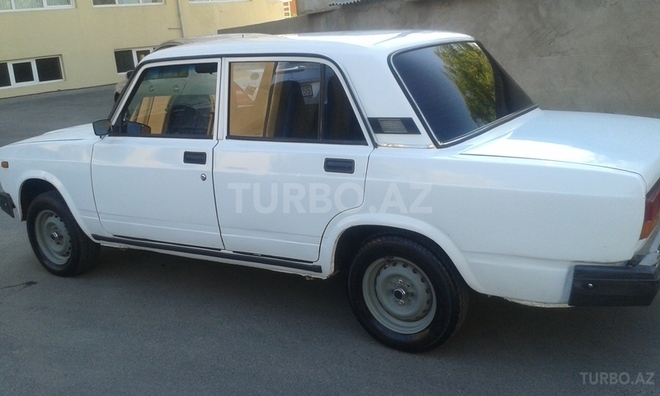 LADA (VAZ) 2107 2006, 180,000 km - 1.6 l - Bakı