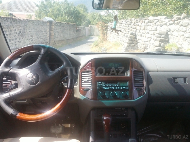 Mitsubishi Pajero 2005, 25,000,000 km - 0.3 л - Bakı