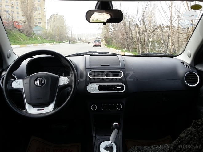 MG 3 2013, 24,000 km - 1.5 l - Bakı