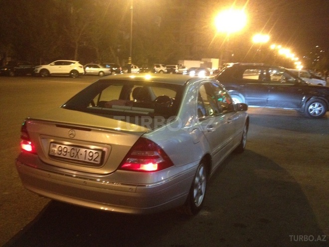 Mercedes C 220 2000, 251,051 km - 2.2 l - Bakı