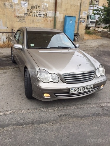 Mercedes C 200 2004, 182,000 km - 0.2 l - Bakı