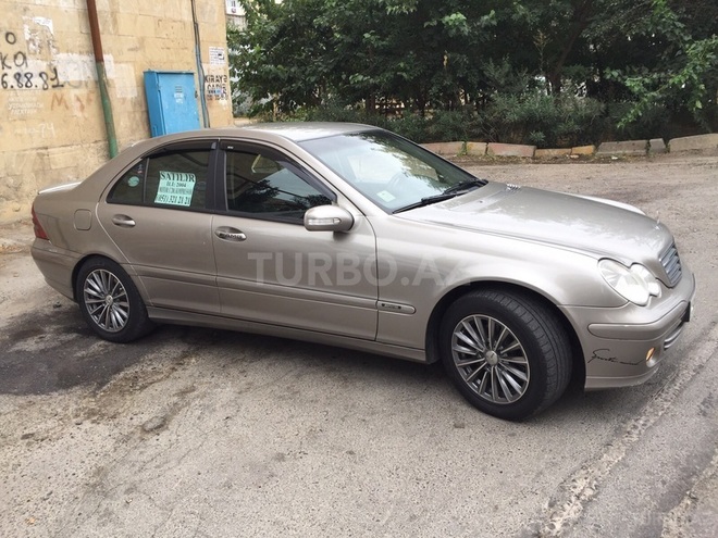 Mercedes C 200 2004, 182,000 km - 0.2 l - Bakı