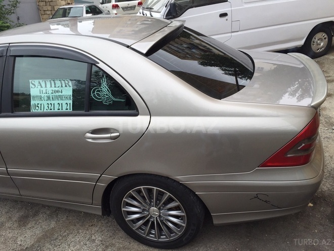 Mercedes C 200 2004, 182,000 km - 0.2 l - Bakı