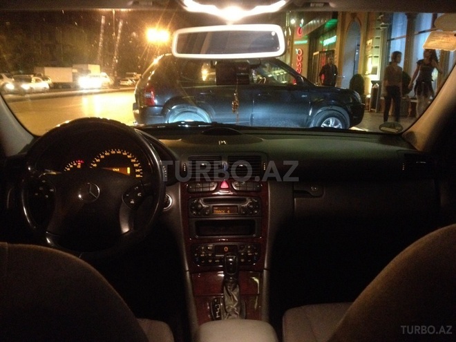 Mercedes C 220 2000, 251,051 km - 2.2 l - Bakı