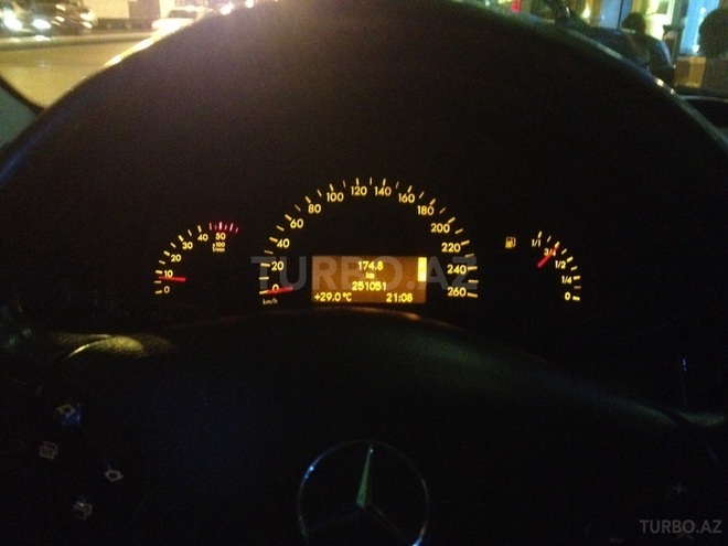 Mercedes C 220 2000, 251,051 km - 2.2 l - Bakı
