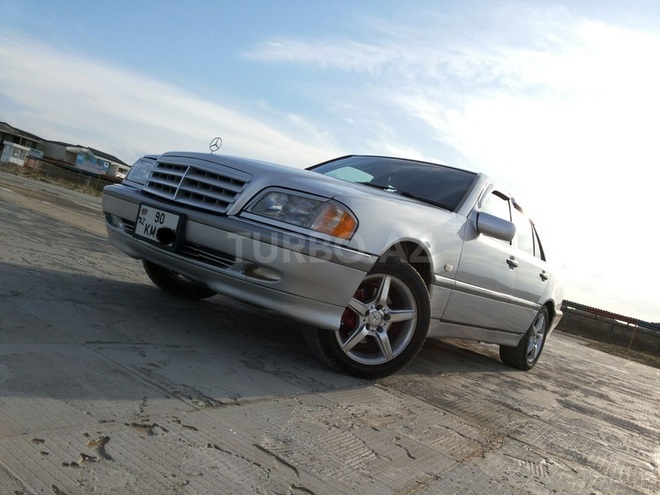Mercedes C 200 1997, 160,000 km - 2.0 l - Bakı