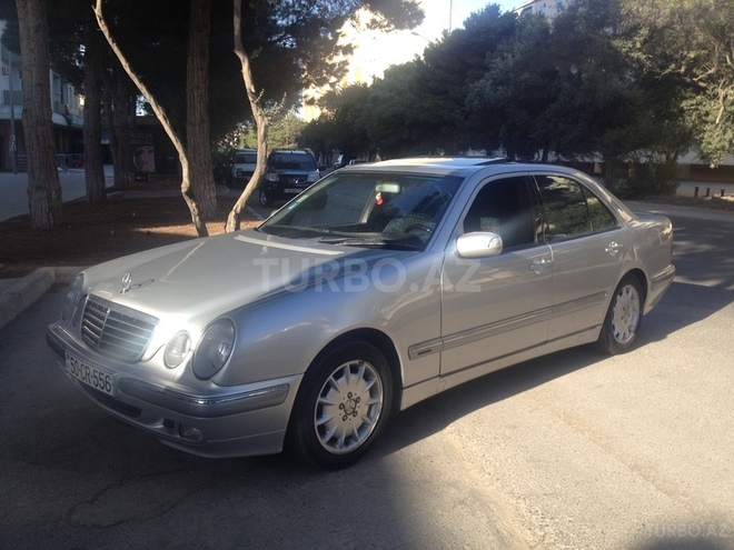 Mercedes E 240 2000, 192,646 km - 2.4 l - Bakı