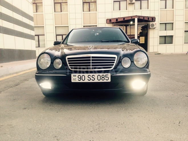 Mercedes E 240 2001, 180,000 km - 2.6 l - Bakı