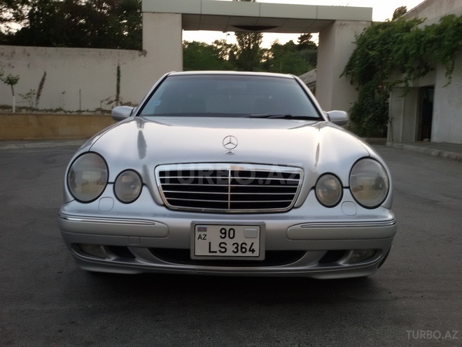 Mercedes E 240 2001, 210,000 km - 2.6 л - Bakı